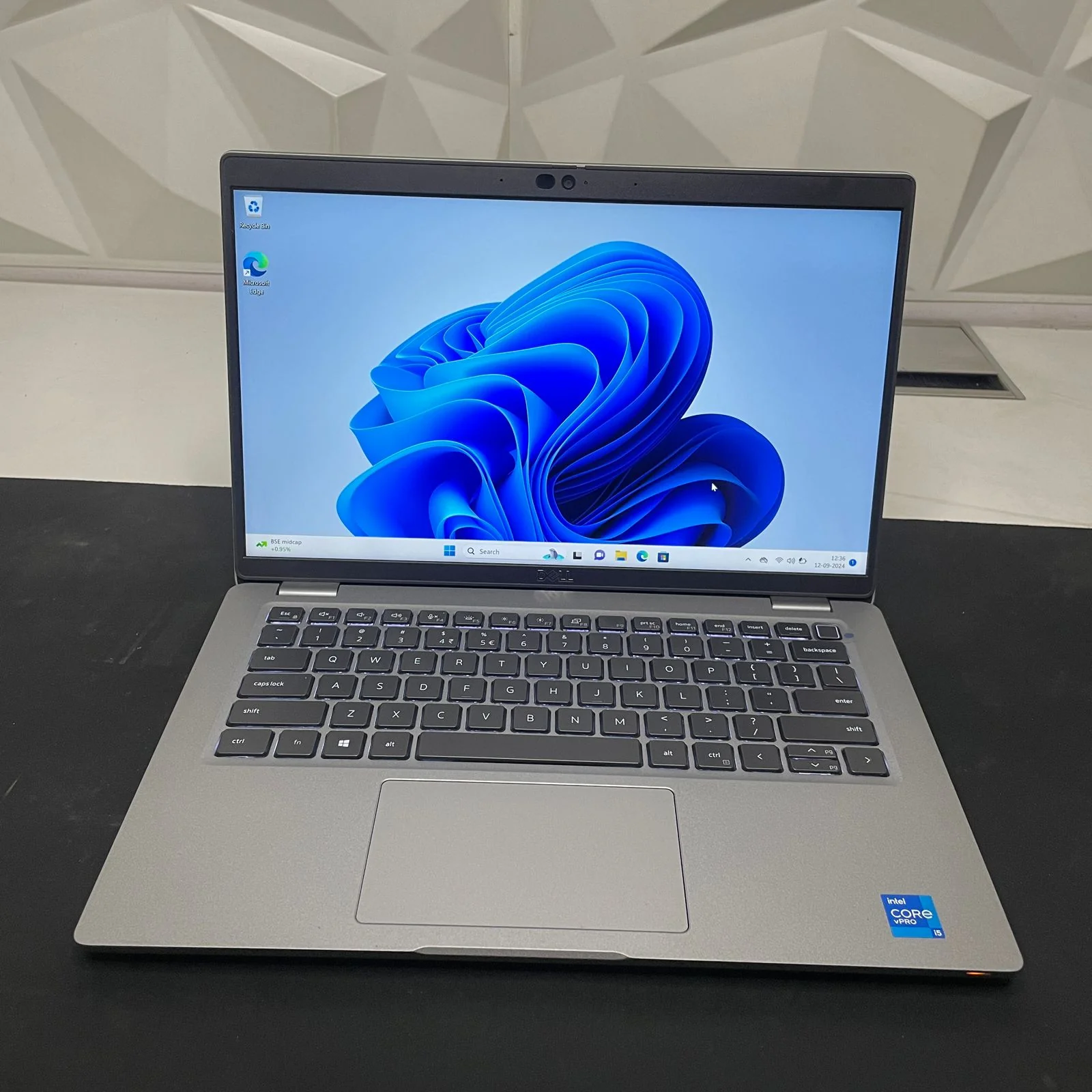 Dell Core i5 refurbished laptop available from MorphyMail in Kerala